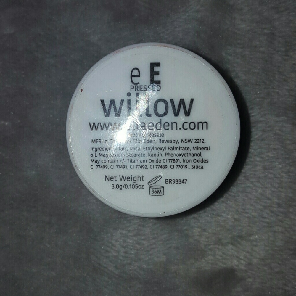 Eyeshadow - Picture 2 of 2